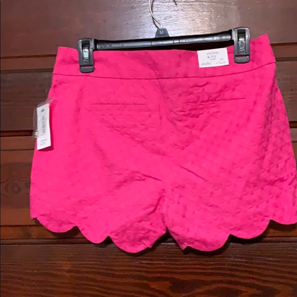 Crown & Ivy Pink Shelby Scallop Shorts - Picture 3 of 8